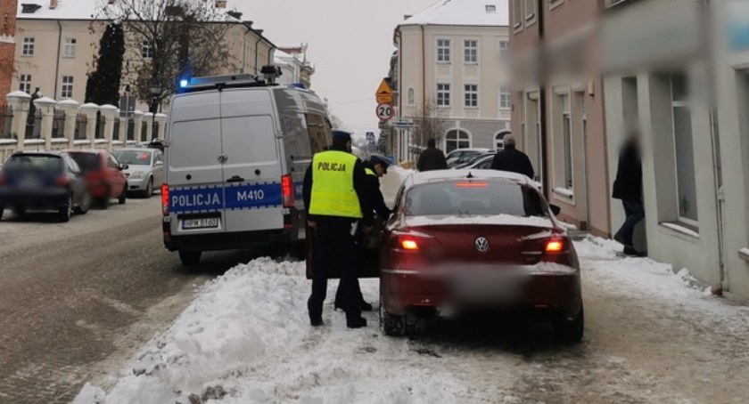 Łomża. Policjanci ujawnili 99 wykroczeń