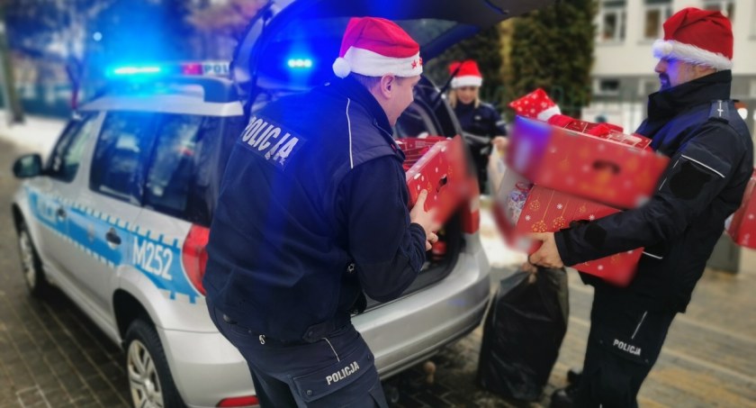 Paczki od łomżyńskich policjantów [FOTO]