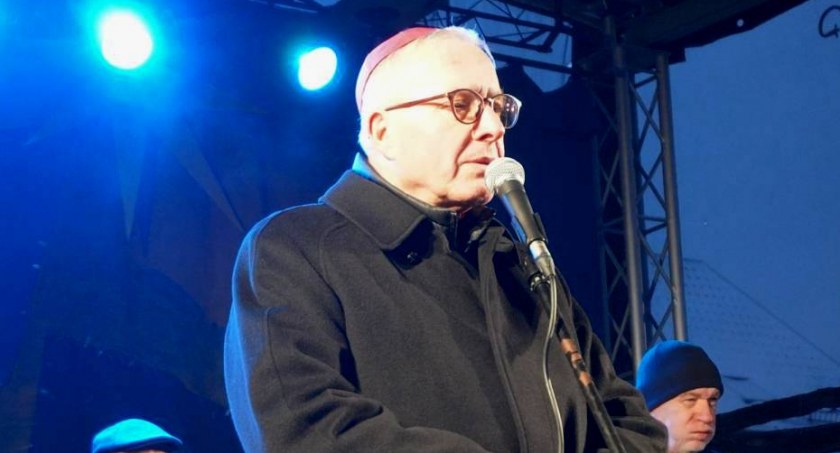 Życzenia biskupa Janusza Stepnowskiego na Boże Narodzenie 2022