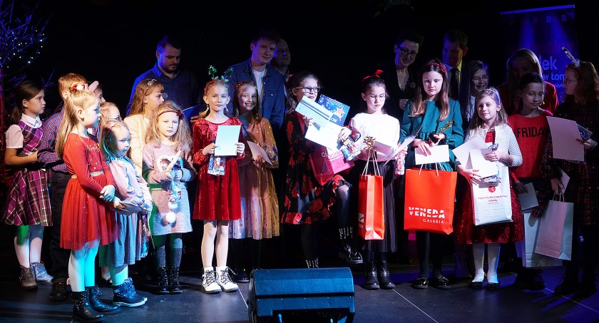 XII Festiwal Piosenki Świątecznej Gwiazdkowe Nutki 2022 - cz. 2 [VIDEO]