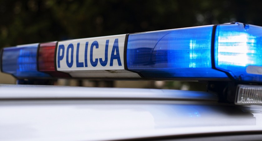 Odpowie za przewóz narkotyków i uszkodzenie radiowozu