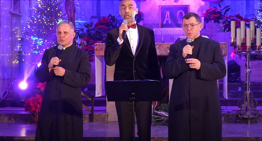 Takiego trio Łomża nie widziała! Rodzinne kolędowanie w Sanktuarium Miłosierdzia Bożego w Łomży [VIDEO]