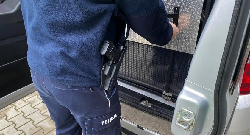Poszukiwany za znęcanie się wpadł w ręce policji