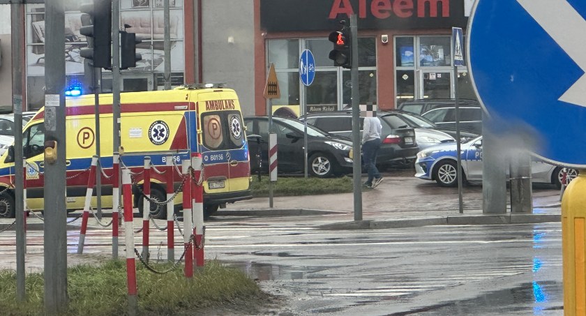 Potrącenie pieszej na pasach [FOTO]