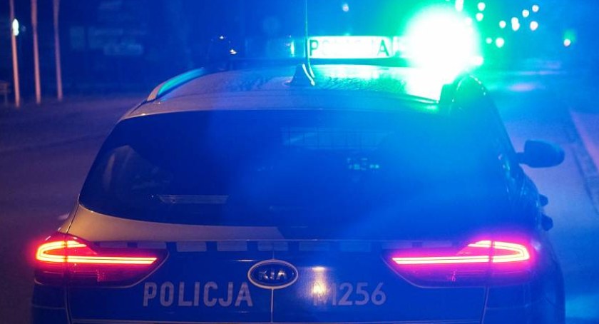 Pijacki rajd zakończony potrąceniem policjanta. Podejrzani usłyszeli zarzuty!