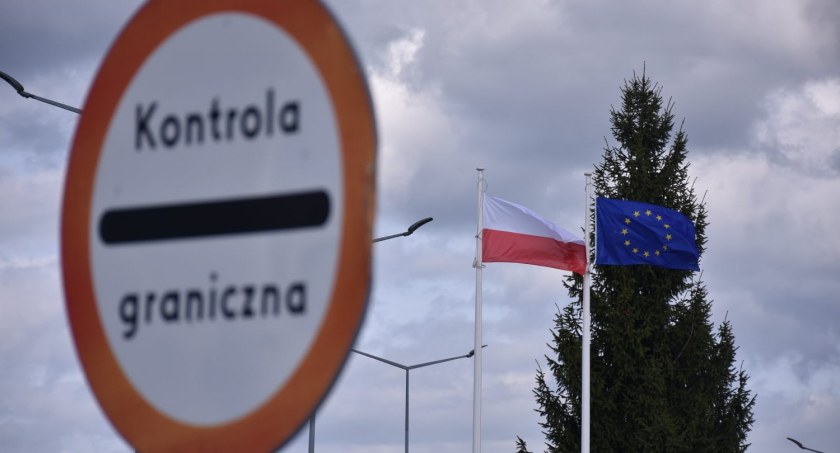 Polska wstrzymuje ruch na przejściu granicznym w Bobrownikach