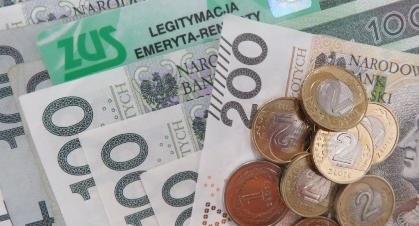 Podlaskie. Ponad 240 tysięcy osób otrzyma przesyłkę z ZUS
