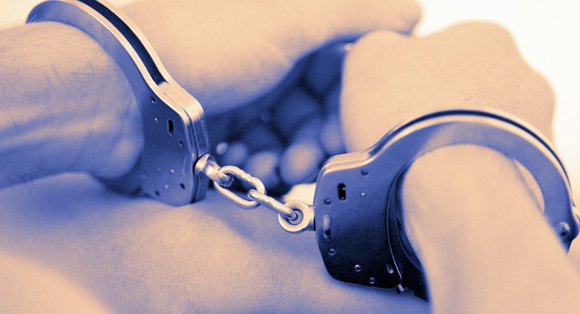 Policjanci z Łomży zatrzymali cztery osoby