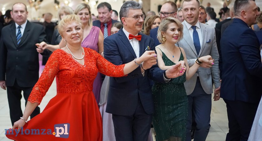 Święto dobrej i trzeźwej zabawy! W Piątnicy odbył się bal bezalkoholowy [FOTO]