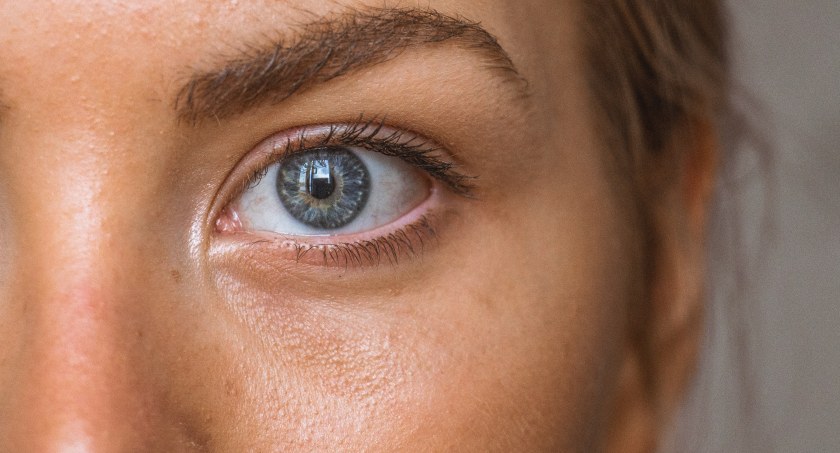 Soczewki kontaktowe jednodniowe Acuvue  - czy warto je nosić