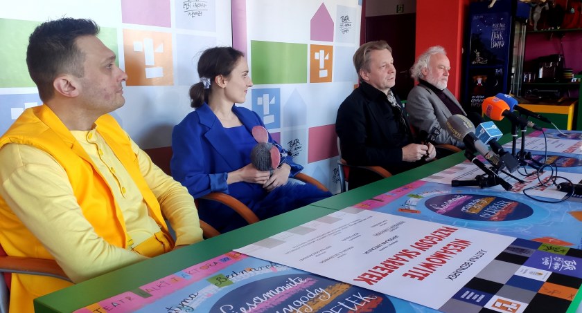 „Niesamowite przygody skarpetek” w Teatrze Lalki i Aktora [VIDEO]
