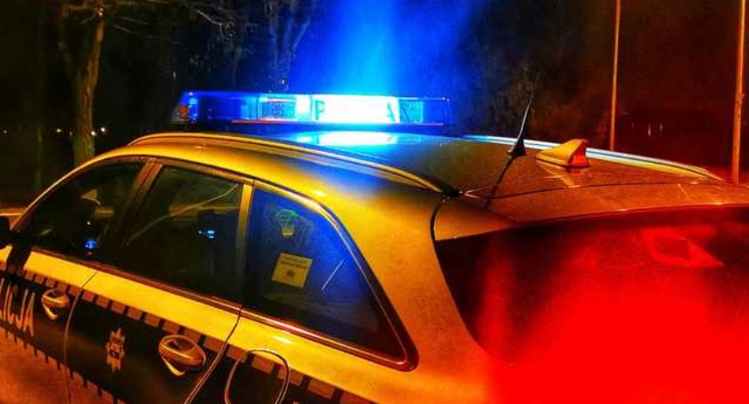 Zignorował zakaz i wsiadł za kierownicę. Wpadł na Zawadzkiej w Łomży