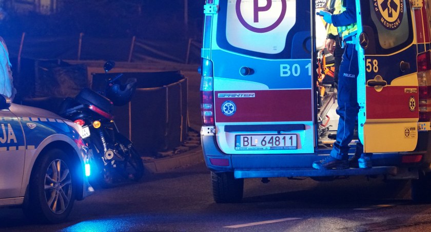 Amator dwóch kółek spadł z motoru. Trafił do szpitala [FOTO]