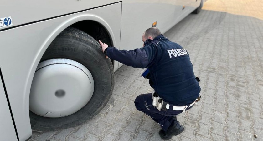 Transport drogowy pod nadzorem łomżyńskich policjantów