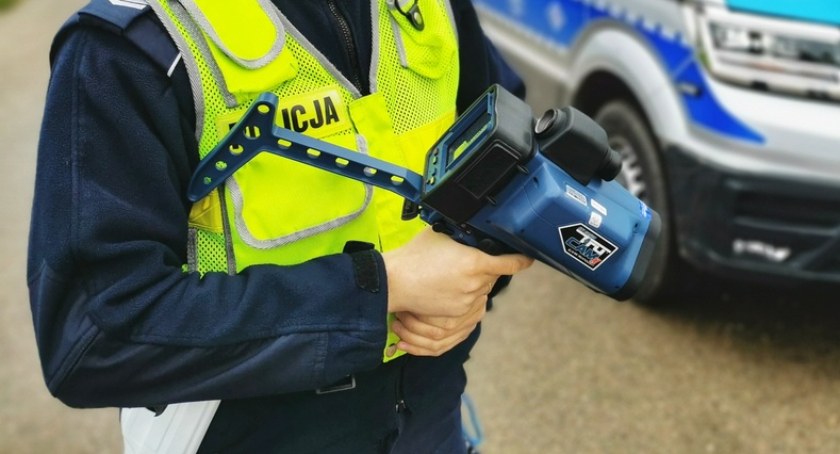 Policjanci zatrzymali zbyt szybkich kierowców