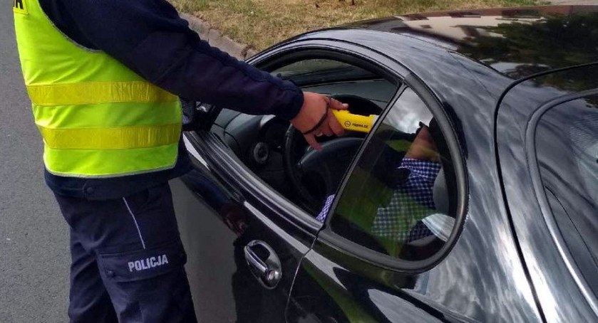 Bezpieczna Wielkanoc za kółkiem, czyli wzmożone działania policji