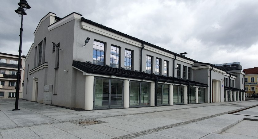 Łomża. Nie było chętnych na najem lokalu w Hali Kultury