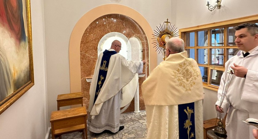 W Łomży powstała całodobowa kaplica “dla pocieszenia dusz czyśćcowych” [FOTO]