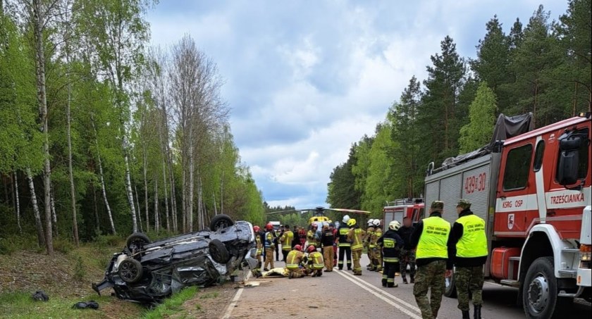 Pościg za kurierem. Nie żyją dwie osoby [FOTO] [AKTUALIZACJA]