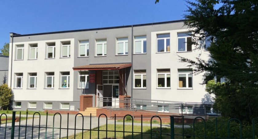 Łomża. Miasto otrzyma 527 tys. zł na przebudowę budynku ZSS