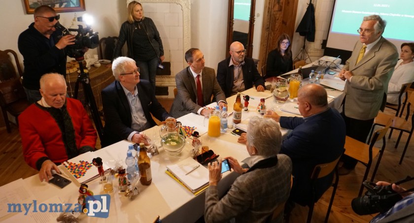 Bank pomysłów i duże wsparcie merytoryczne! Posiedzenie Rady Muzeum - Skansenu Kurpiowskiego w Nowogrodzie [VIDEO i FOTO]