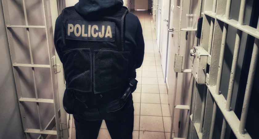 48-letnia mieszkanka Łomży odpowie za kradzież artykułów spożywczych