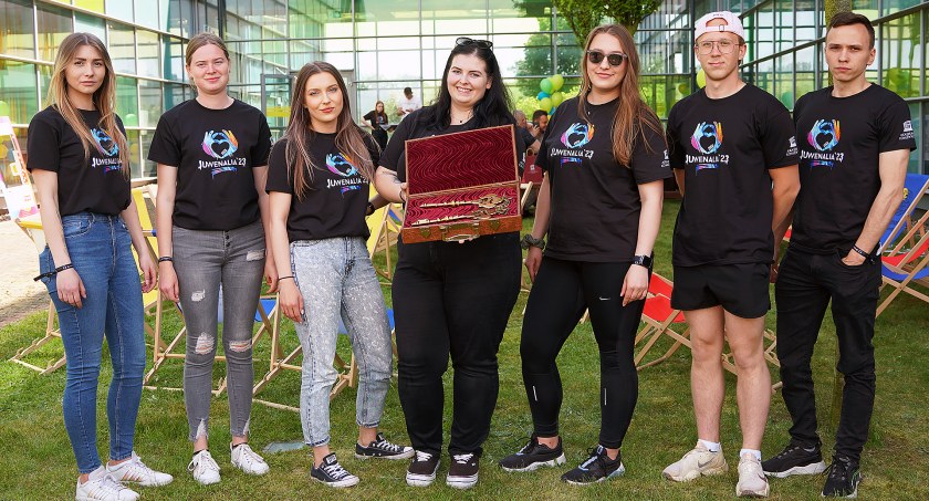 Wystartowały łomżyńskie Juwenalia. Studentom oficjalnie przekazano klucze do miasta [FOTO]