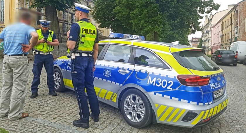Łomża. 59 wykroczeń w ciągu jednego dnia [FOTO]