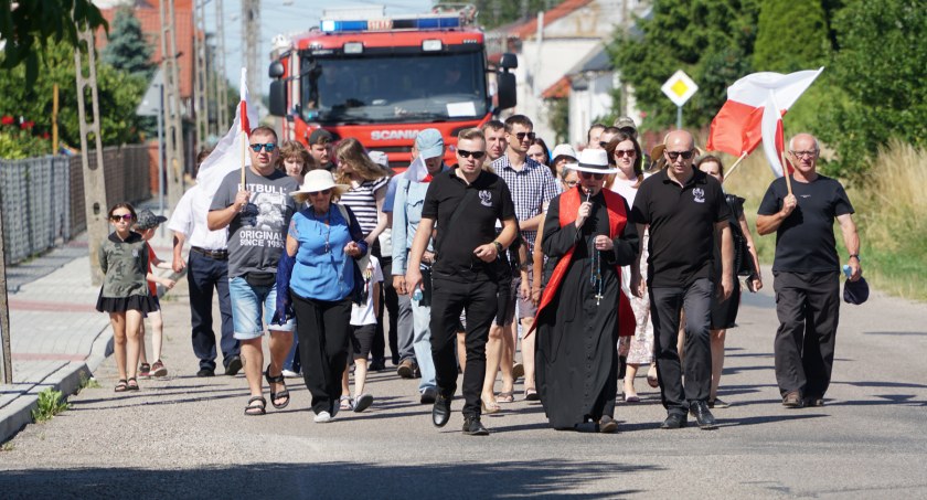 Uczcili pamięć ofiar niemieckich zbrodni w Jedwabnem [FOTO i VIDEO]