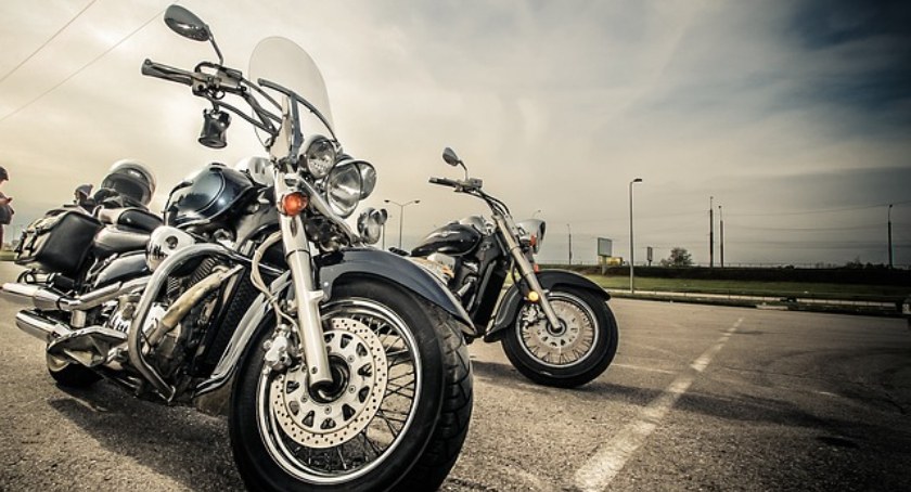 Jak ubrać się do jazdy motocyklem? Odpowiadamy!
