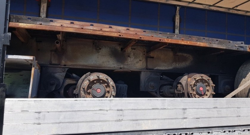 Zatrzymano nielegalny transport odpadów na S8 [FOTO]