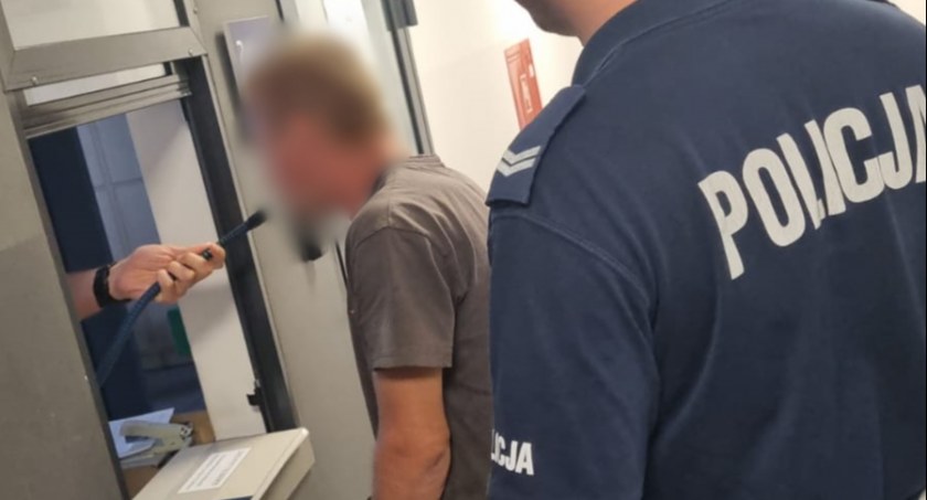 Prowadził auto mając 0,9 promila. Tłumaczył, że jedzie po mleko
