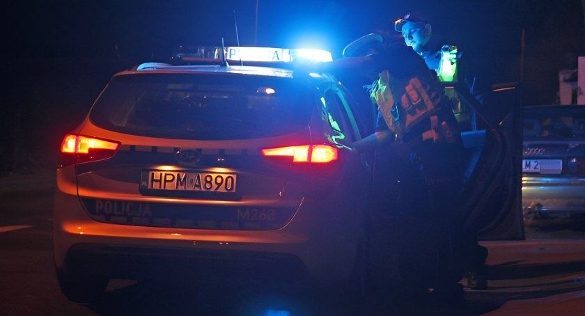 Jeden kierowca: 2 promile alkoholu w organizmie i 2 aktywne zakazy