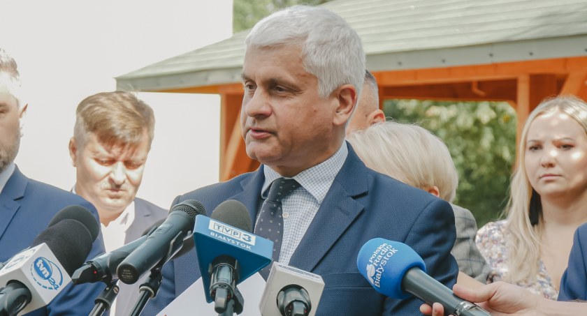 [NA ŻYWO] Konferencja prasowa wojewody podlaskiego Bohdana Paszkowskiego
