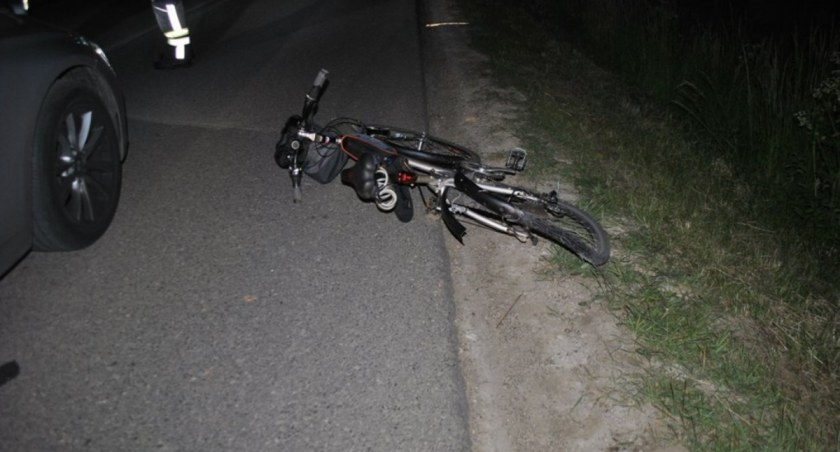 Wypadek na trasie Kupiski - Mątwica. Droga jest zablokowana