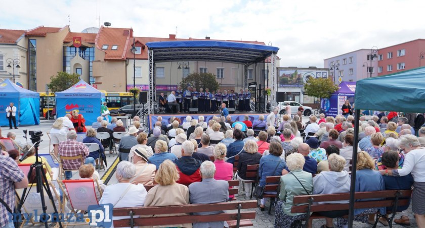 Ósma edycja Seniorady na łomżyńskim Starym Rynku [VIDEO i FOTO] 