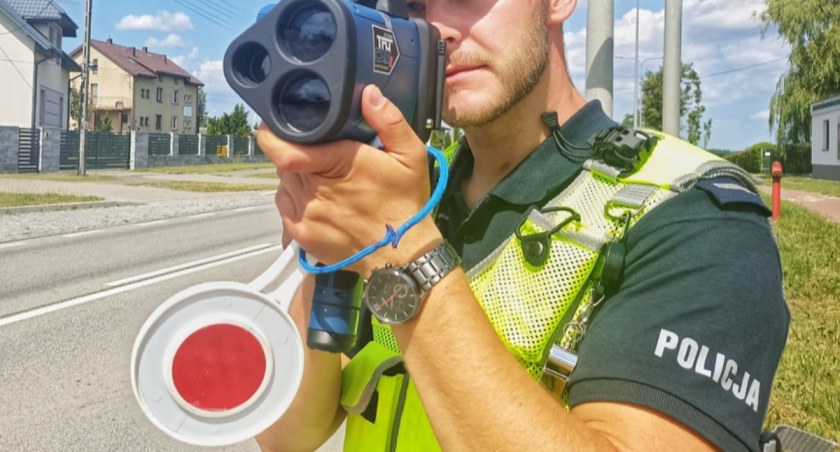 3 tysiące mandatu za 106 km/h na Zawadzkiej