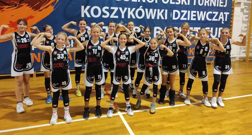 II miejsce koszykarek UKS 4 Łomża na Ogólnopolskim Turnieju Koszykówki Batory Basket Cup [FOTO]