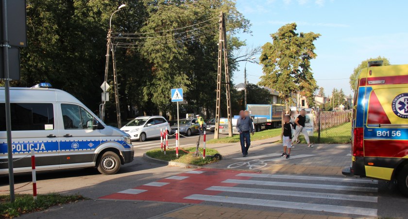 Na ul. Nowogrodzkiej doszło do potrącenia osoby na hulajnodze [FOTO]