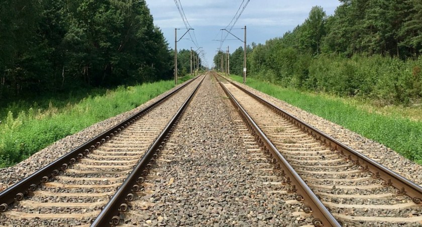 Którędy pojadą szybkie pociągi? CPK znów przesuwa termin