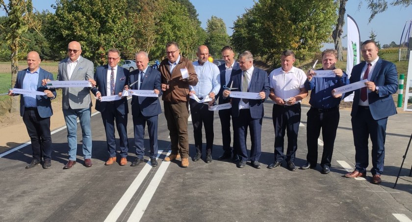 Jedno otwarcie trzech wyremontowanych odcinków dróg [VIDEO i FOTO]