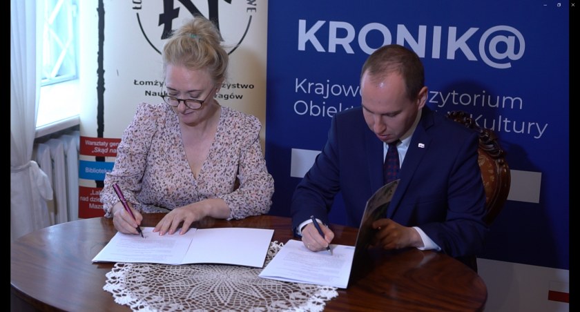 Zasoby Łomżyńskiego Towarzystwa Naukowego w cyfrowej kronice