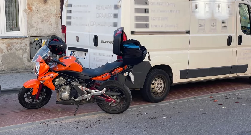 Motocyklista wjechał w samochód [FOTO]