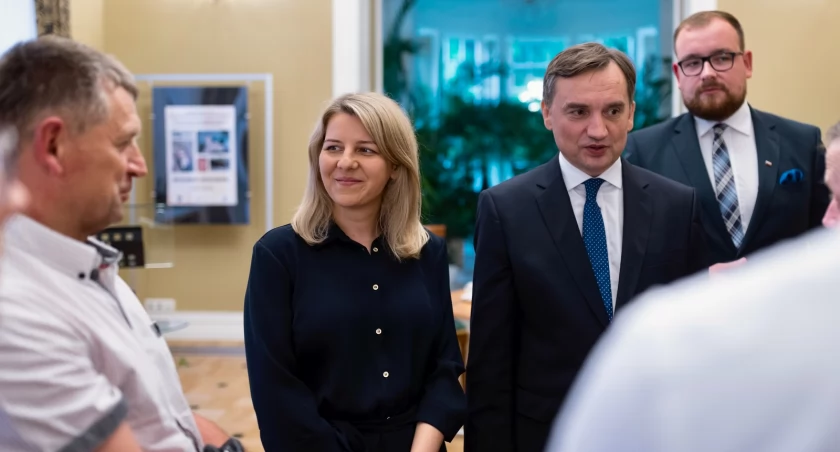 „Tam gdzie zamykają się drzwi - otwierają okna”