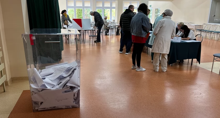 Wybory 2023: Bardzo wysoka frekwencja wyborcza do godziny 17