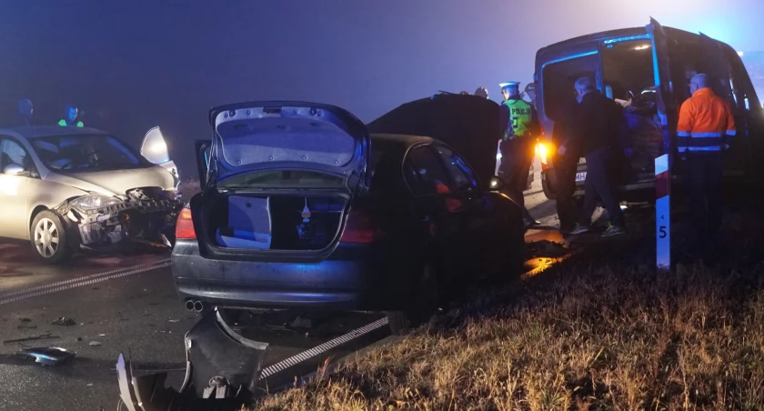 Rozbite trzy auta i zablokowana obwodnica Konarzyc [FOTO]