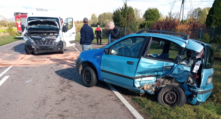 Zderzenie pojazdów w powiecie [FOTO]