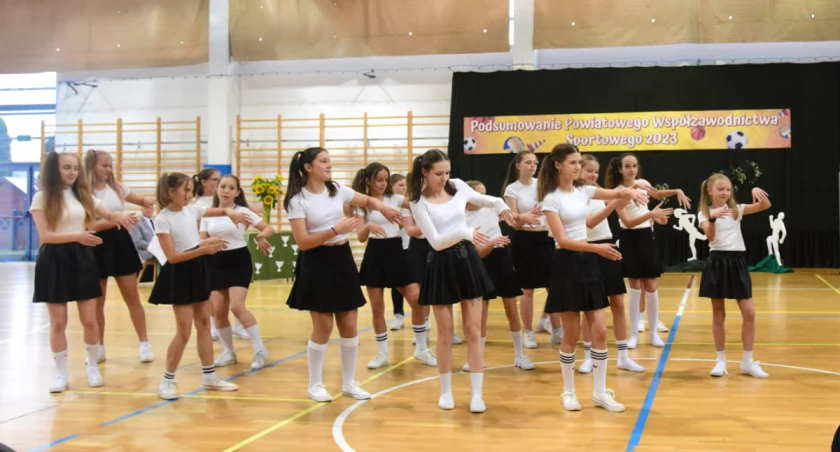 Podsumowanie Powiatowego Współzawodnictwa Sportowego Szkół Powiatu Łomżyńskiego [FOTO]