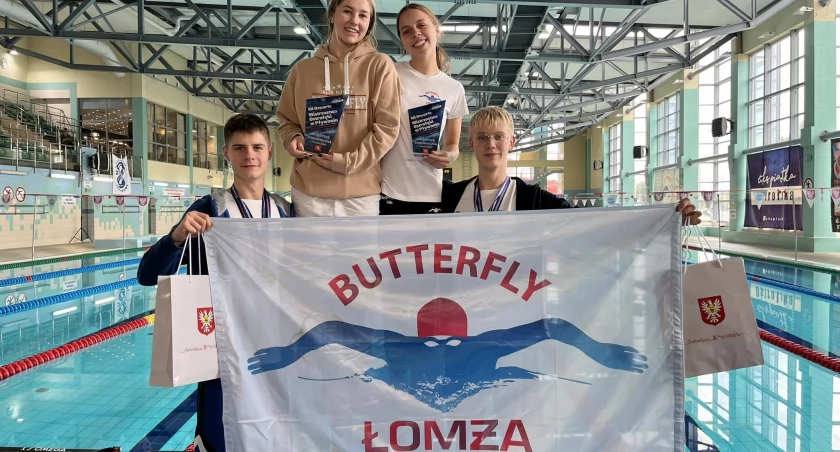 Medalowa sobota pływaków UKS Butterfly [FOTO]