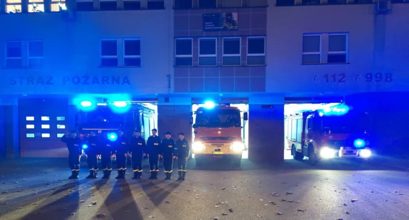 Strażacy z Łomży i okolicznych OSP oddali hołd śp. sekc. Bartoszowi Błyskala